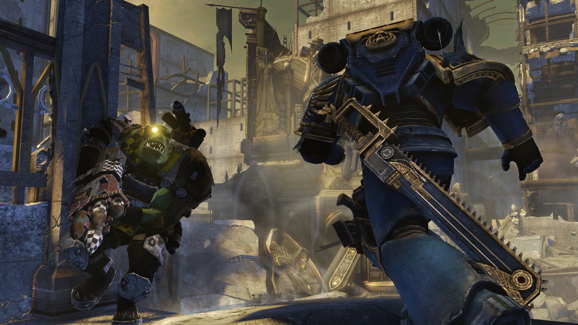 Warhammer 40,000: Space Marine screenshot 2