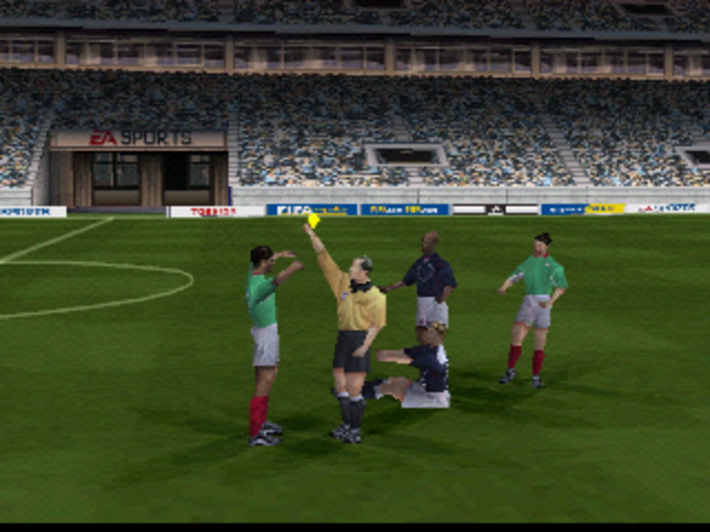 FIFA Soccer 2005 screenshot 2