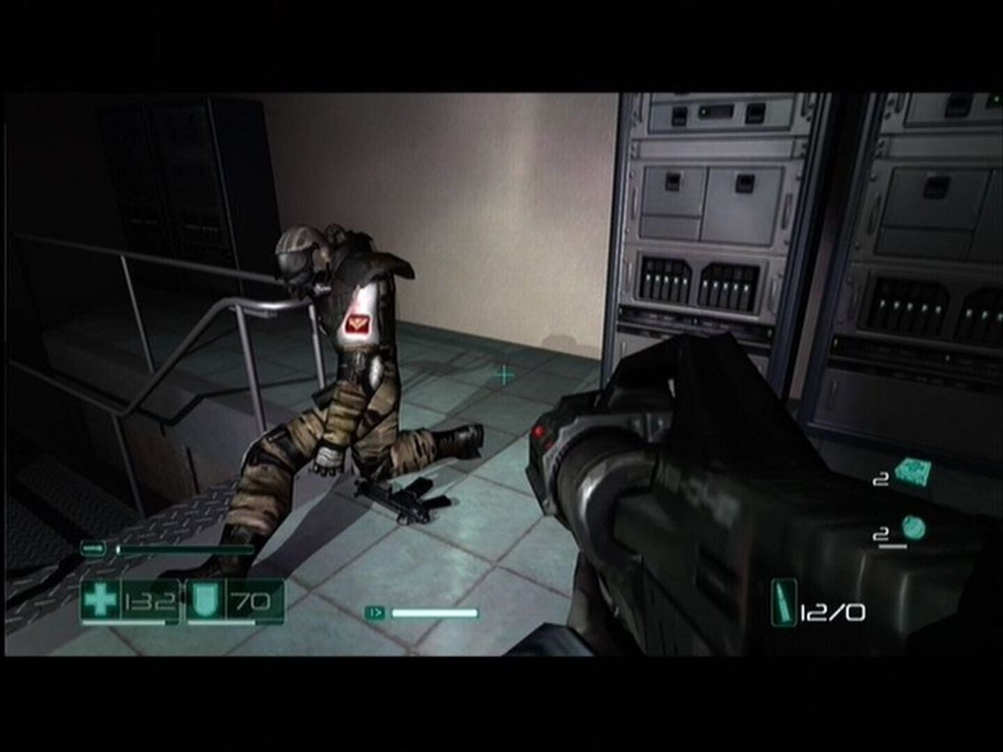 F.E.A.R. screenshot 1