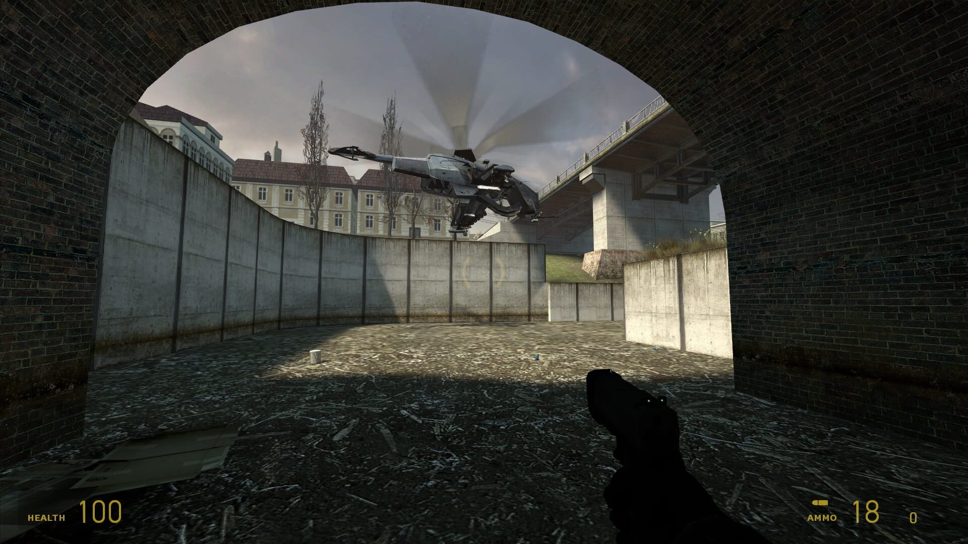 Half-Life 2 Mirrored screenshot 5