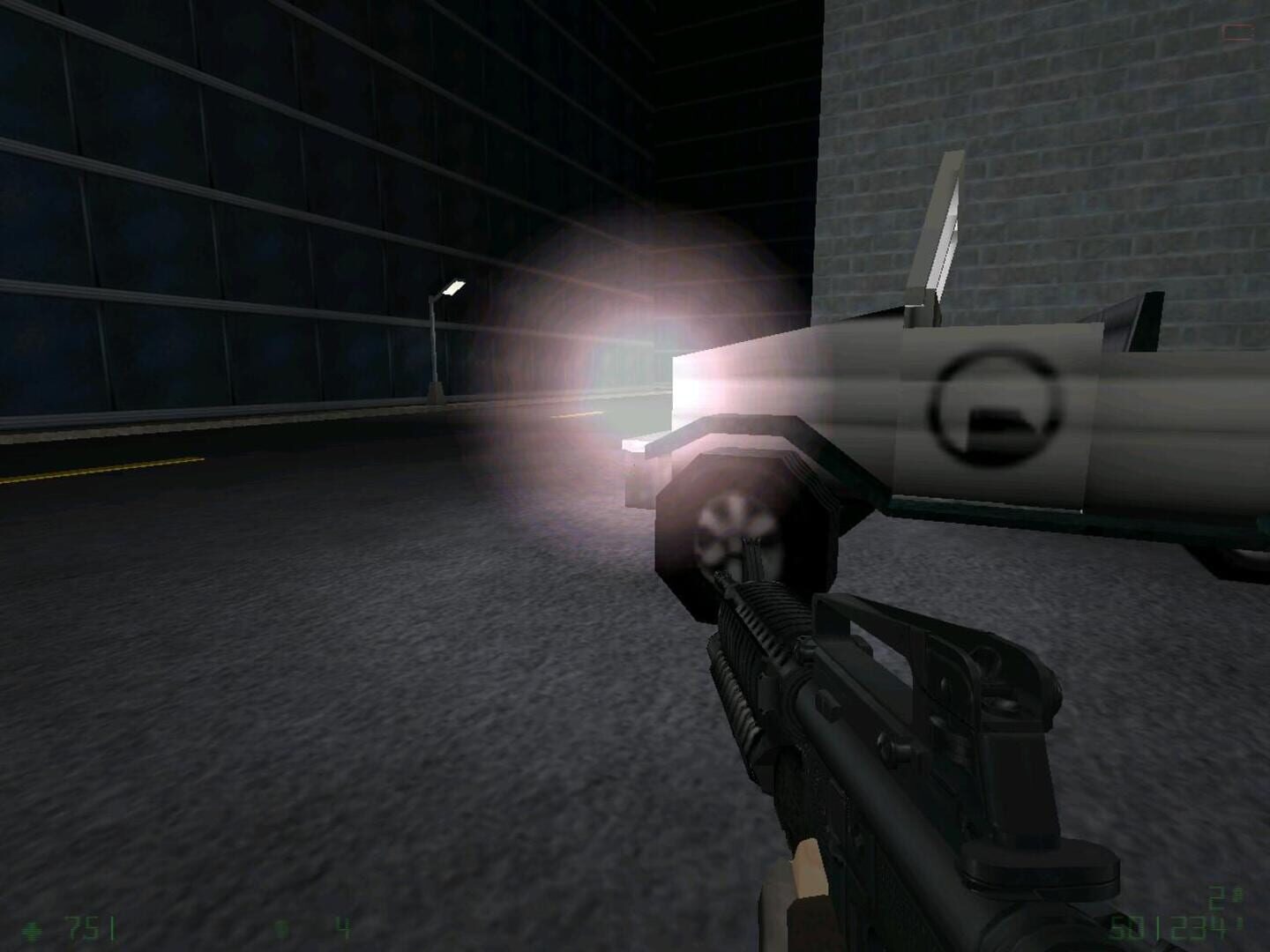 Half-Life: Intolerable Threat screenshot 1
