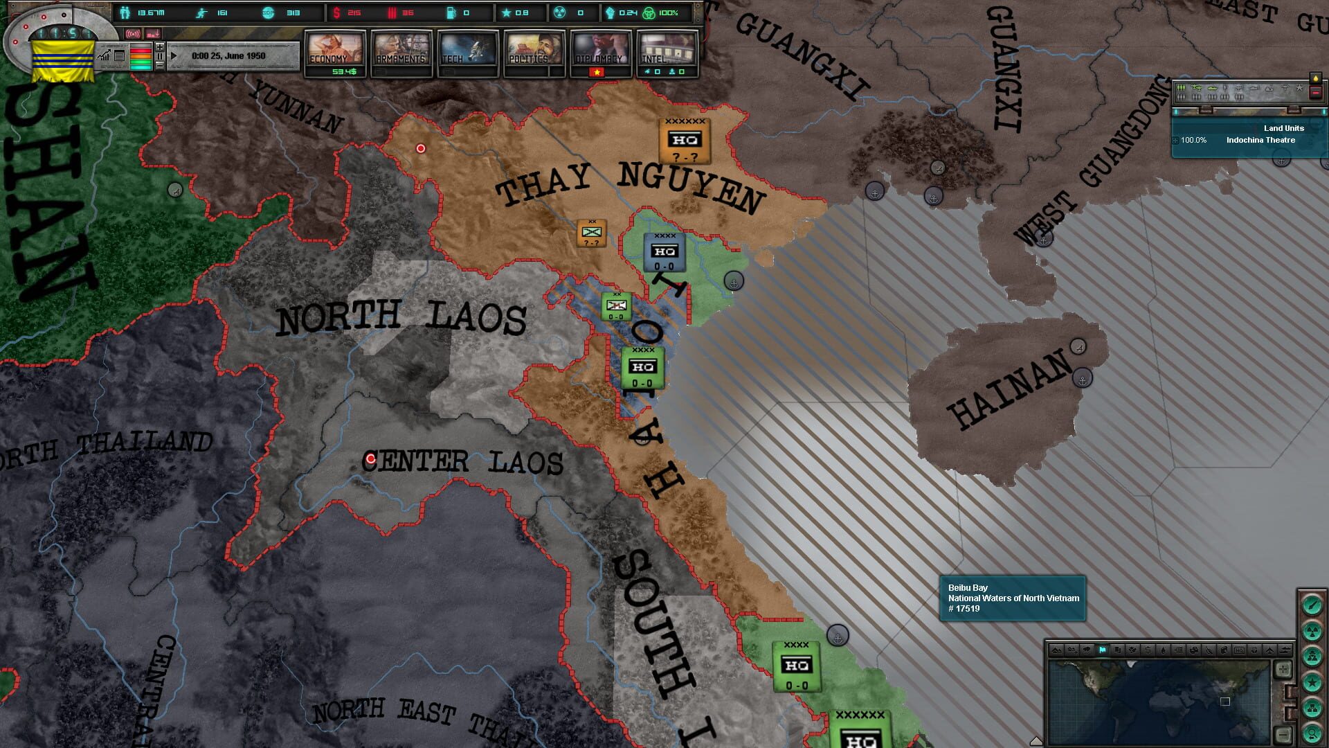East vs. West: A Hearts of Iron Game screenshot 2
