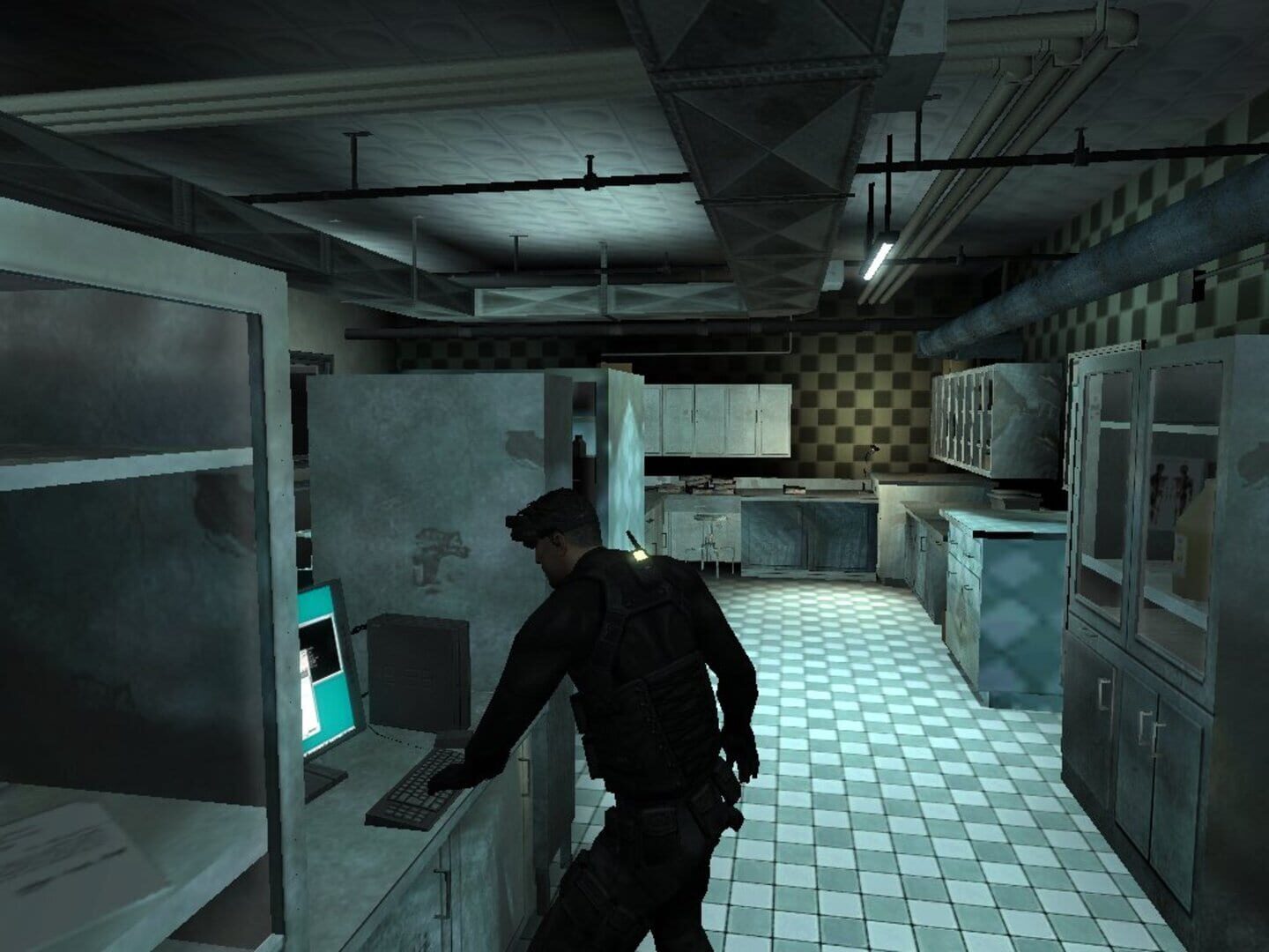 Tom Clancy's Splinter Cell screenshot 2